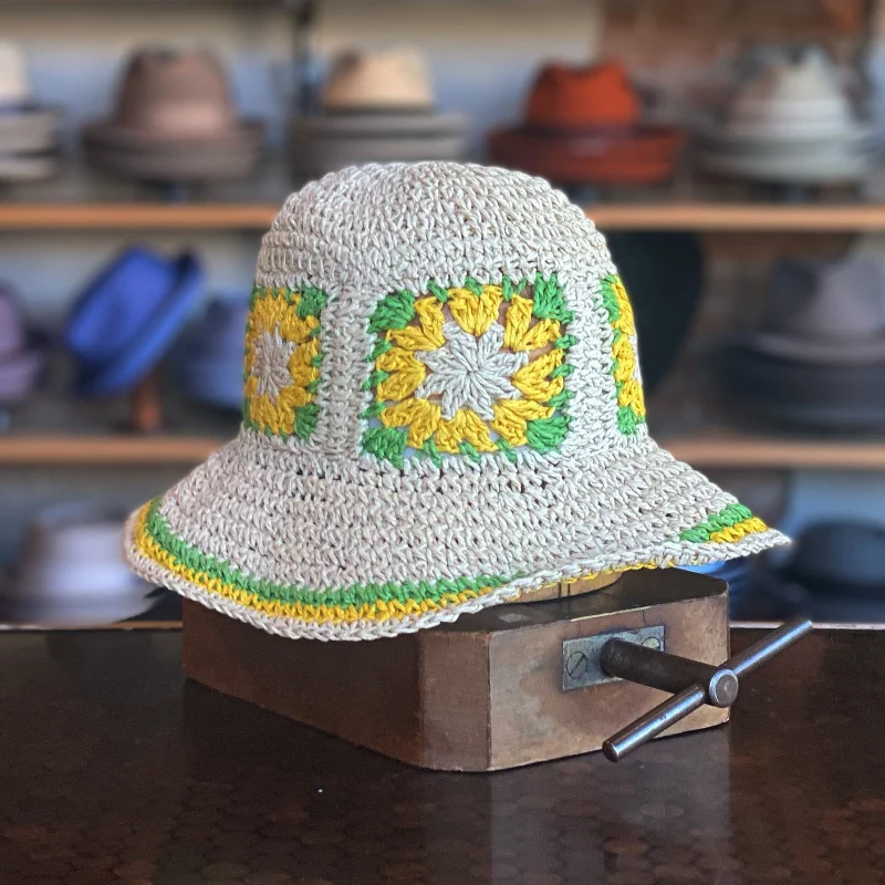 Classic straw boho hat for women with natural materials and laid-back style -Granny Sun Hat