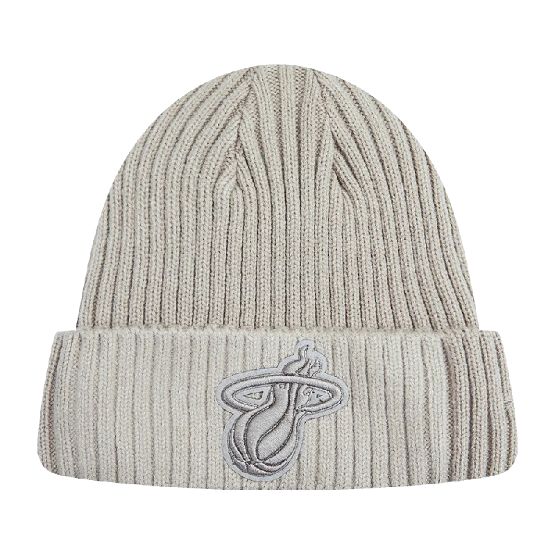 Classic cap with subtle tonal embroidery -NBA MIAMI HEAT NEUTRAL BEANIE (TAUPE)