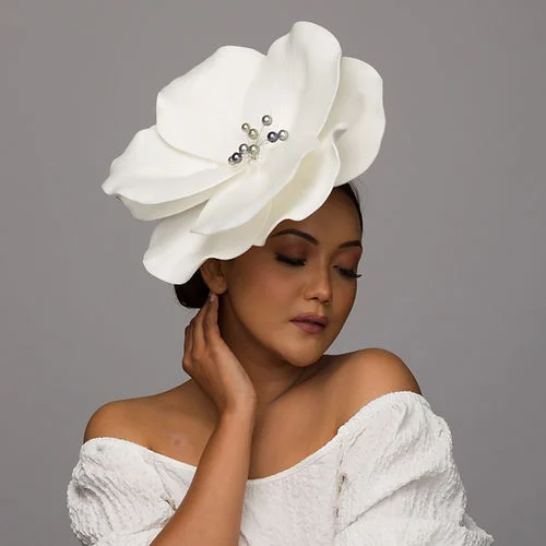 Warm felt hat with plush interior lining -White floral fascinator with pearl stamens