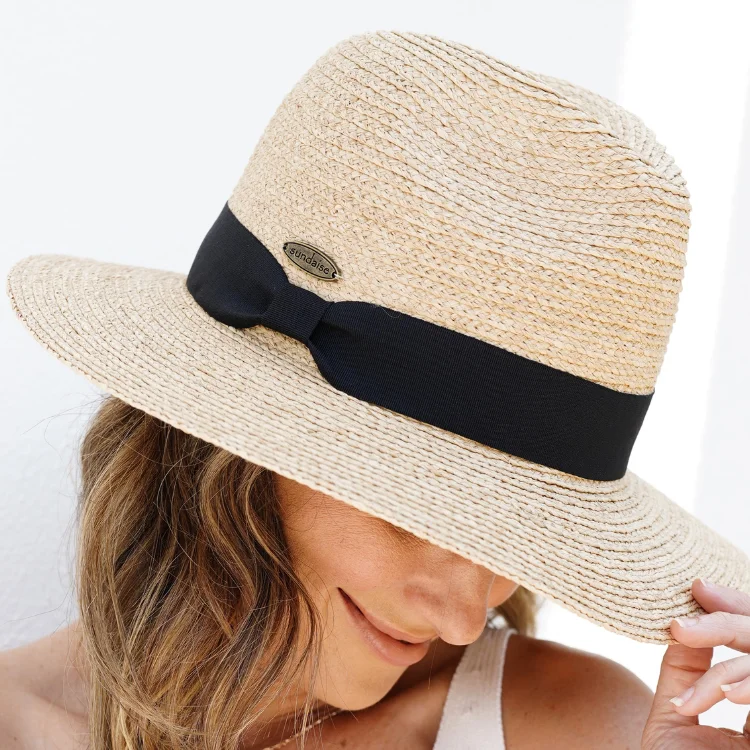 Fashionable straw hat for women with oversized brim for added shade -Sundaise Avery Pan Raffia - Black