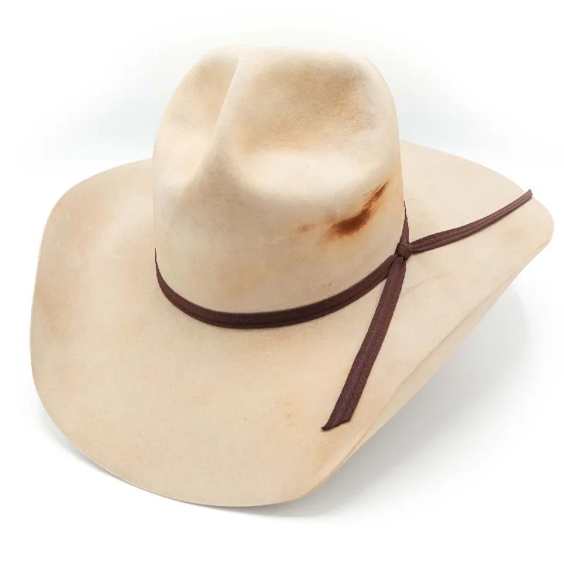 Light brown straw sun hat for women with delicate design and bohemian style -Pinch with Mule Kick Distressed