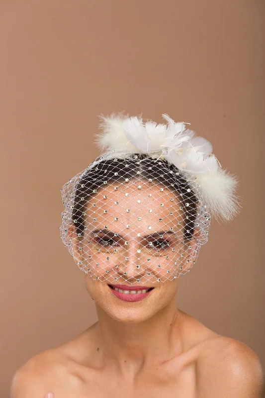 Casual felt hat with relaxed fit comfort -White Headband Veil (Delphine)