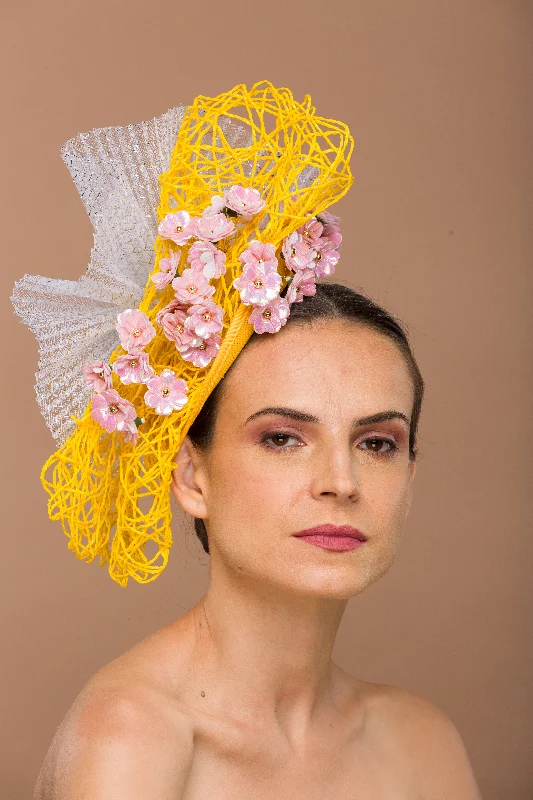 Stylish wool felt hat for trendy looks -Yellow Fascinator With Pink shimmer (Isolde)