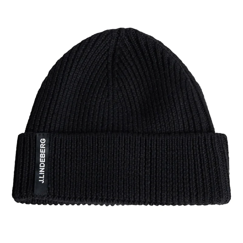 Adjustable dad cap for easy size tweaks -Juan Merino Beanie Black - AW24