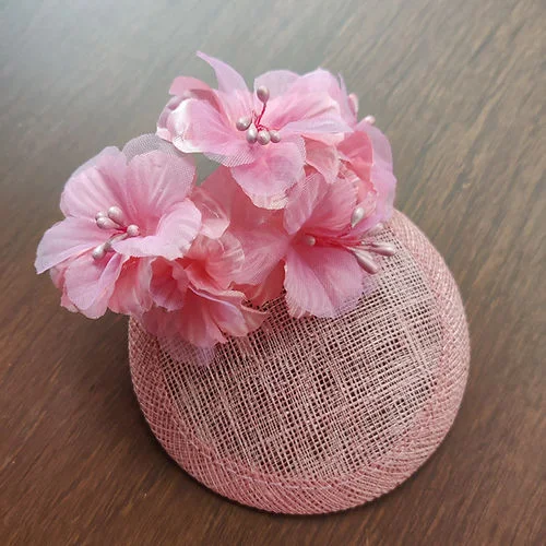 Breathable felt hat for all-season versatility -Pink mini headwear fascinator ideal for ages 0-3