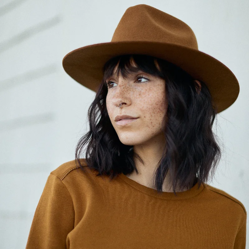 Vintage felt hat with timeless retro appeal -Paul Fedora - Caramel