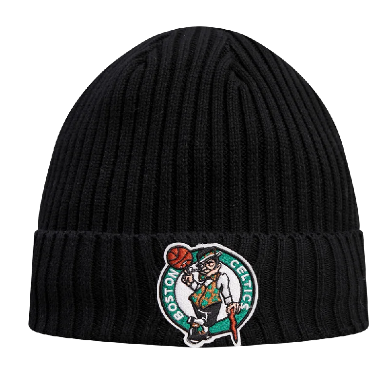 Classic cap with curved bill silhouette -NBA BOSTON CELTICS KNIT BOX SET BEANIE (BLACK)