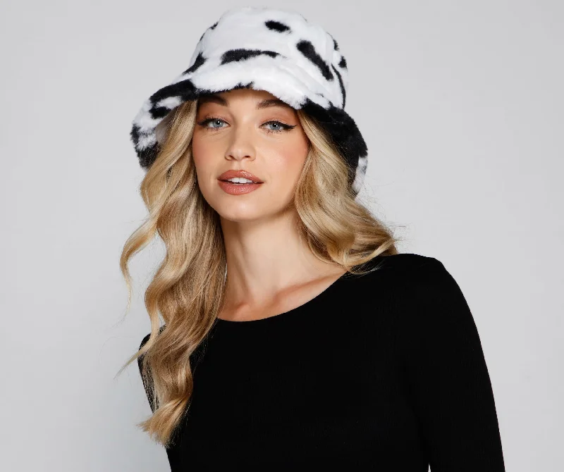 Graphic Design Bucket Hat for Art -Trendsetting Look Faux Fur Bucket Hat